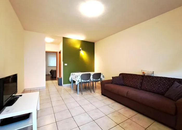 Angela - By Guide Medulin