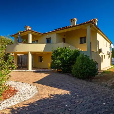 Vila Angela - By Guide Medulin