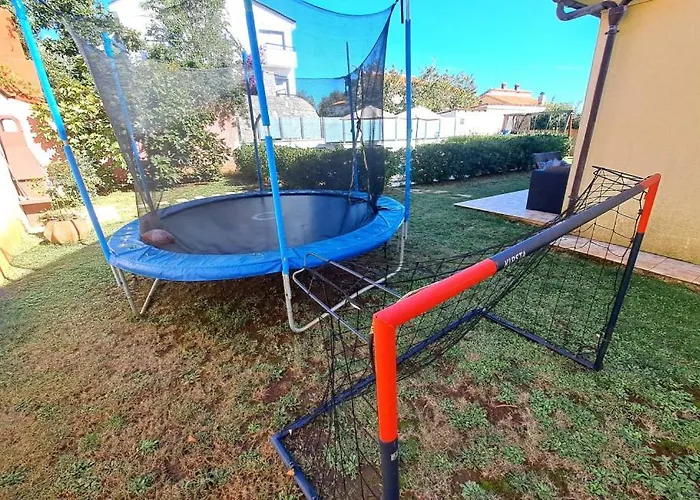 Villa Angela - By Guide *