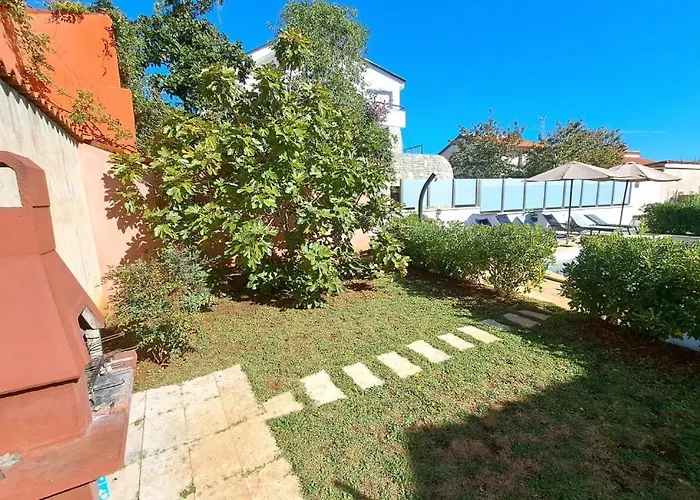 Villa Angela - By Guide *